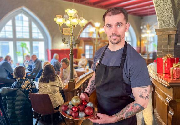 Der Herbst steht vor der Tür und so lässt auch die Weihnachtszeit nicht lange auf sich warten. Das Altstadtbrauhaus geht in dieser Zeit besonders auf die individuellen Wünsche ihrer Gäste ein.