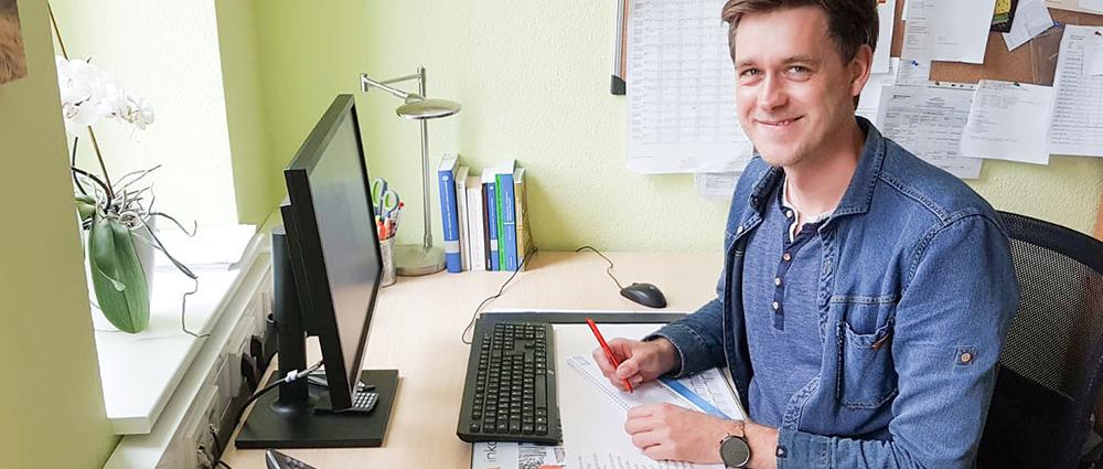 Der Beruf des Heilerziehungspflegers war ursprünglich nicht der Wunsch des heute 33-Jährigen. Er entschied sich nach der Schule zunächst für eine Ausbildung zum Augenoptiker.