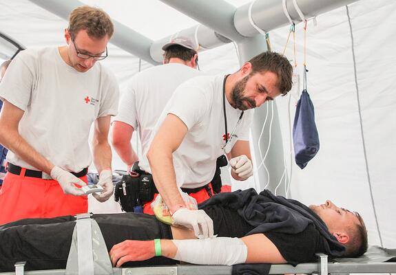 Die Medical Task Force ist nicht nur in Mecklenburg-Vorpommern im Einsatz, sondern stellt bundesländerübergreifende Hilfeleistungen bei großen Schadenslagen, Foto: DRK Landesverband M-V