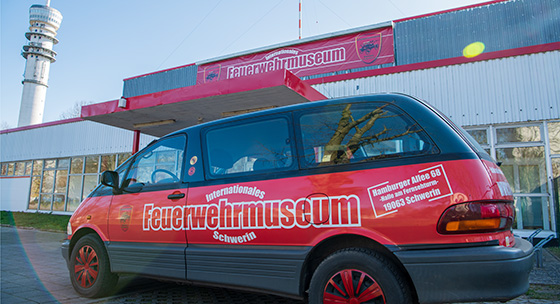 Feuerwehrmuseum-Schwerin mit-Fernsehturm c maxpress liste