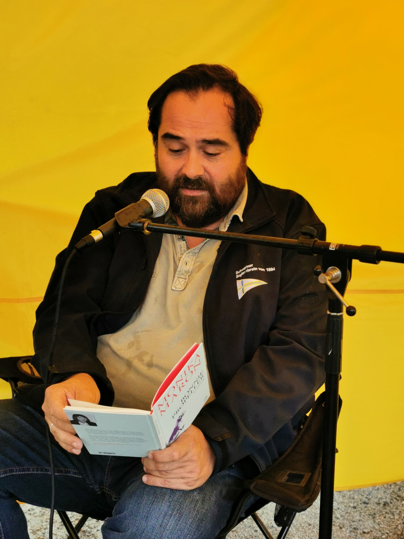 Schauspieler Martin Neuhaus war zum zweiten Mal als Vorleser bei „Tauschen & Lauschen“ dabei
