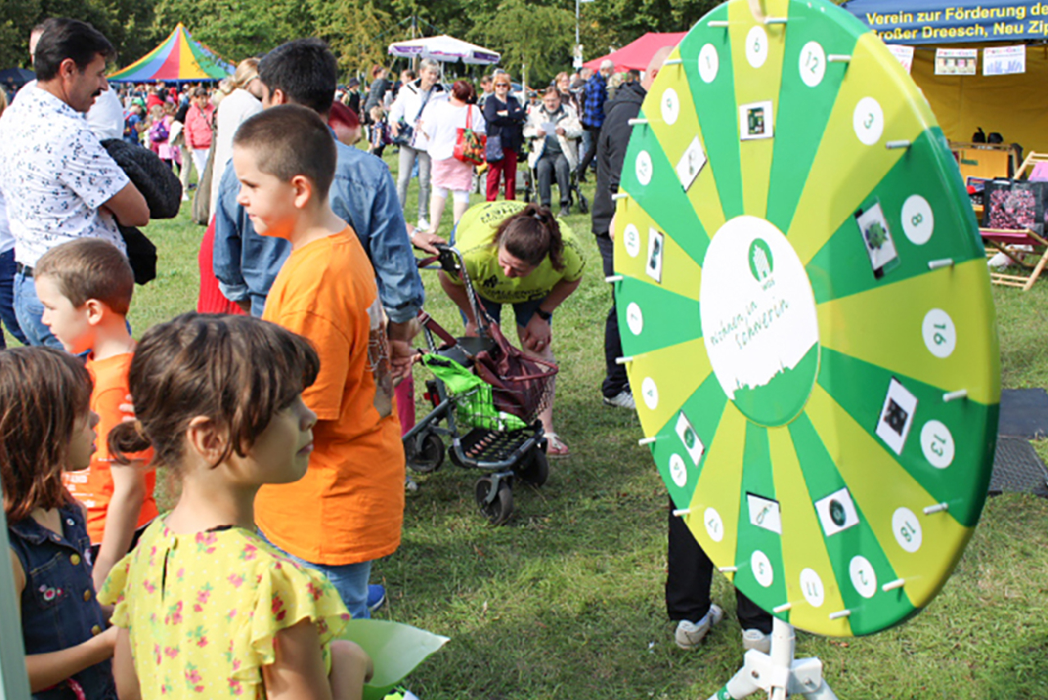 Beim Dreescher Stadtteilfest sorgte das WGS-Glücksrad für Begeisterung
